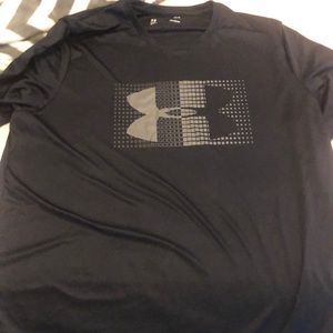 Under armor loose fit T-shirt